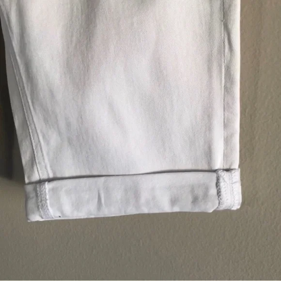 NWT Dollhouse White Bermuda Shorts - Picture 3 of 13